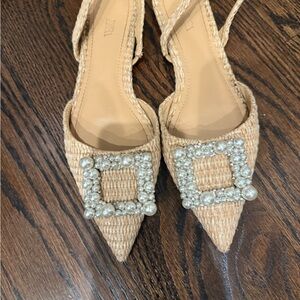 Elegant Tan Woven Women's Shoes with Pearl Embellishments